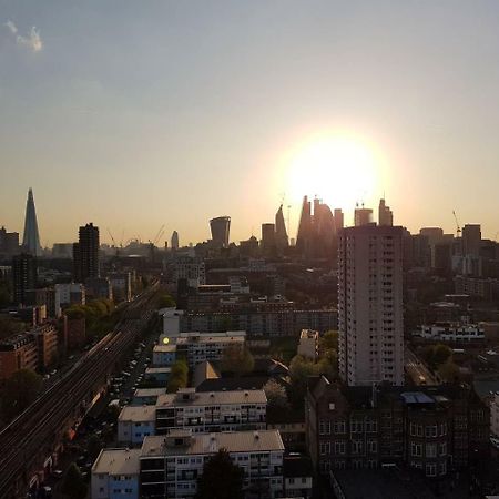Modern 1 Bedroom Apartment In E1 With Great Views London Eksteriør billede