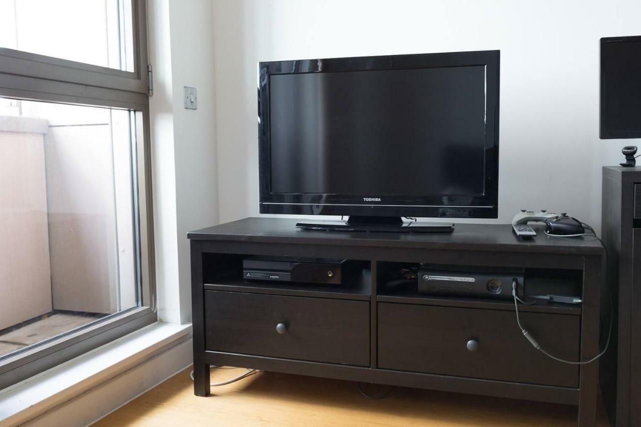 Modern 1 Bedroom Apartment In E1 With Great Views London Eksteriør billede